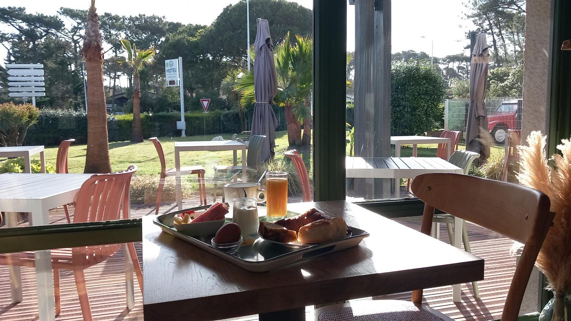 Les Jardins De L'Ocean - Climatise Hotel Biscarrosse-Plage Bagian luar foto
